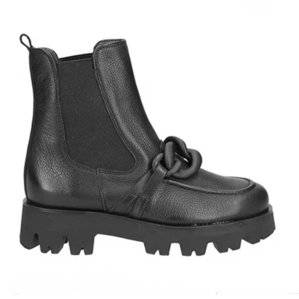 Paul Green Bootie with chain.  Brand new. US sizes